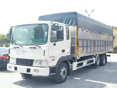 Thay Kính Lái xe tải Hyundai 15 tấn tận nơi